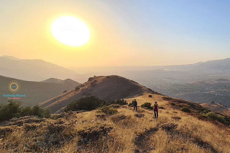Hiking Aghjots and Havuts Tar monasteries
