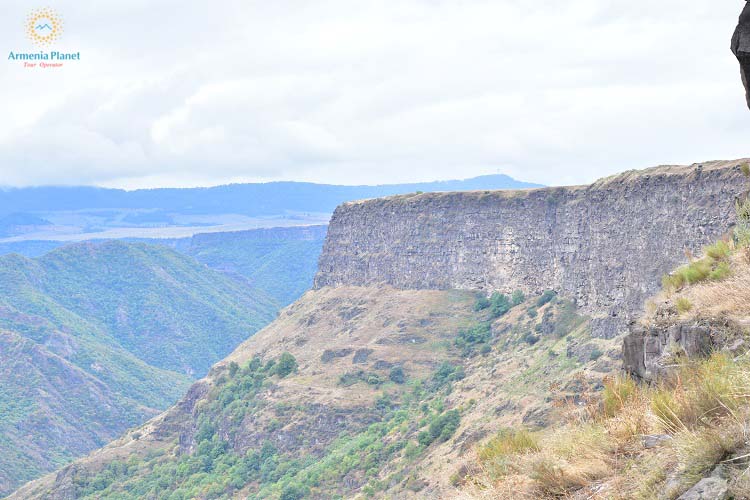 Hiking Odzun - Kobayr Monastery