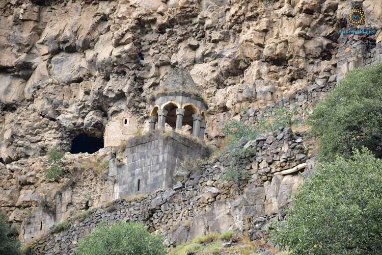 Hiking Odzun - Kobayr Monastery