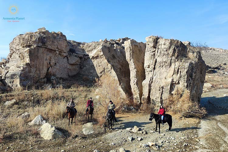 Конный поход к Ущелью Ангелов