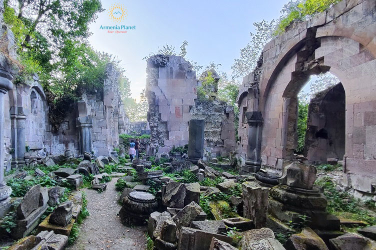 Horseback riding to Dsegh village and Bardzrakash Monastery