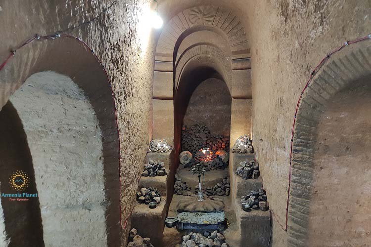 Master Levon's handmade underground cave