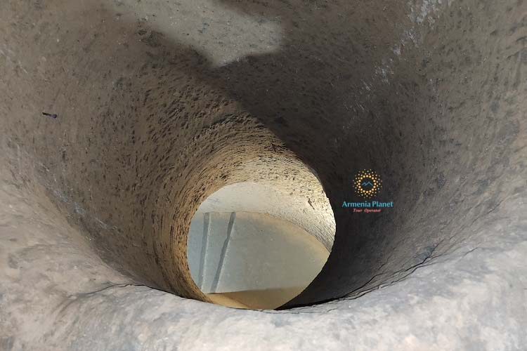 Master Levon's handmade underground cave