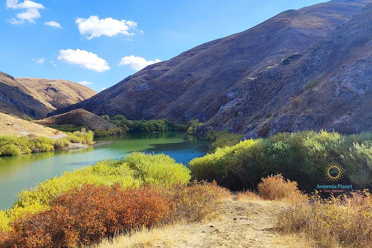 Nameless Lake of Kapuyt
