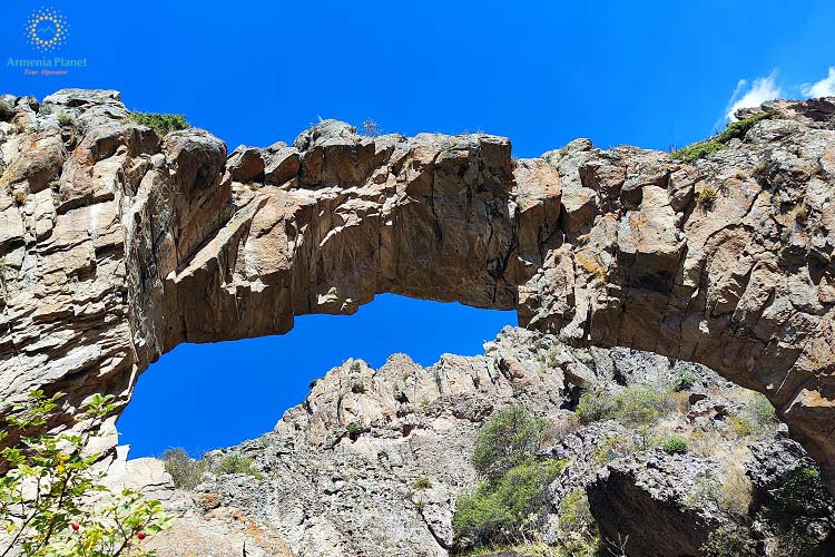 Basalt Arch of Kapuyt