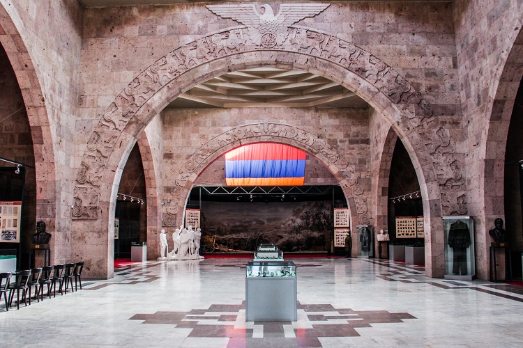 Day tour to Echmiadzin - Zvartnots - Metsamor - Sardarapat 1